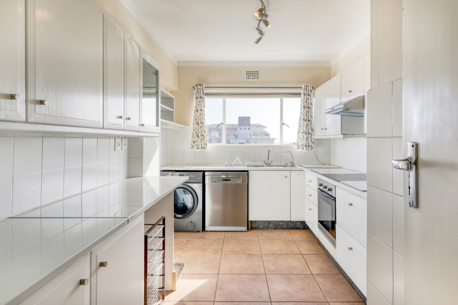 To Let 2 Bedroom Property for Rent in Sea Point Western Cape
